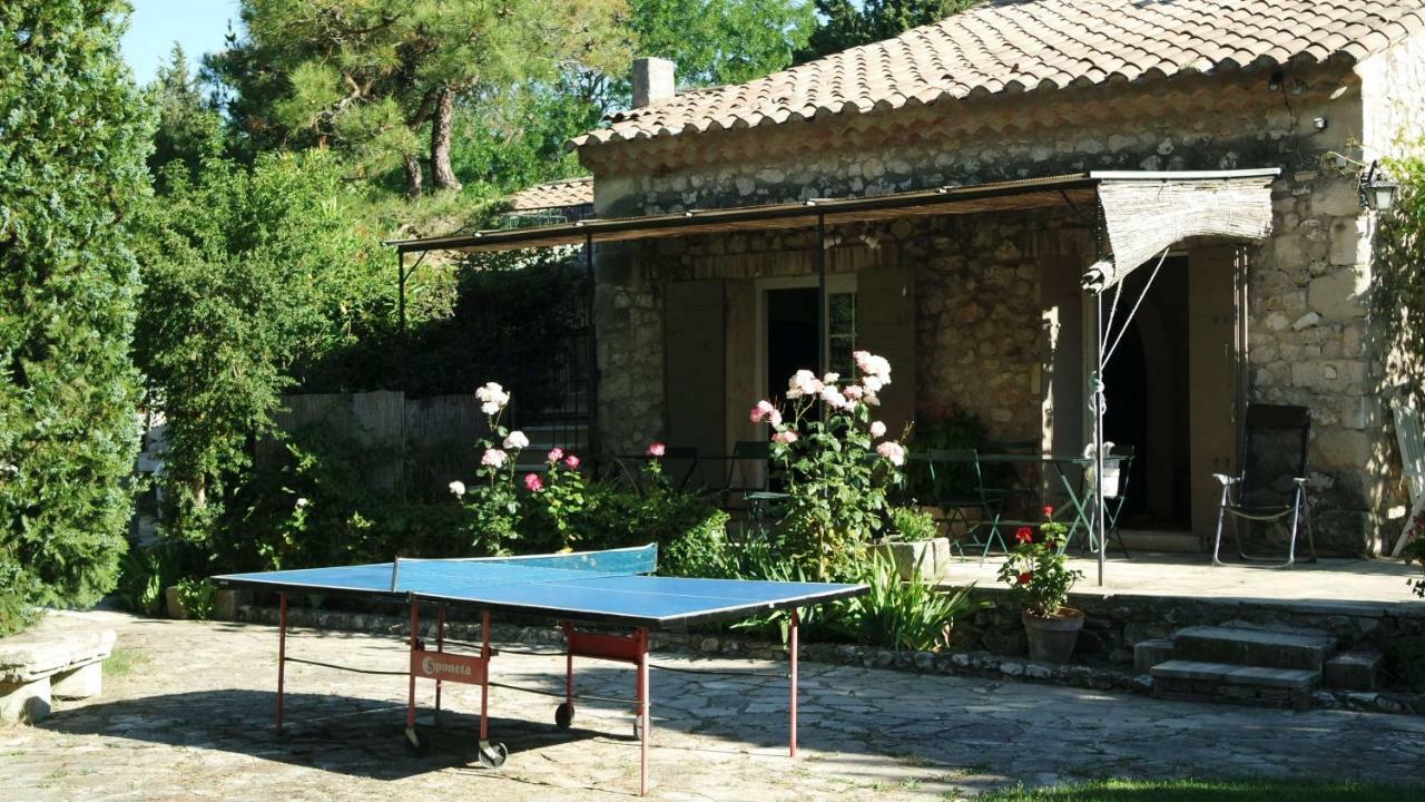 Mas Grimaud - Gite- Studio Et Chambres D'Hotes Familiales Eygalieres  Luaran gambar